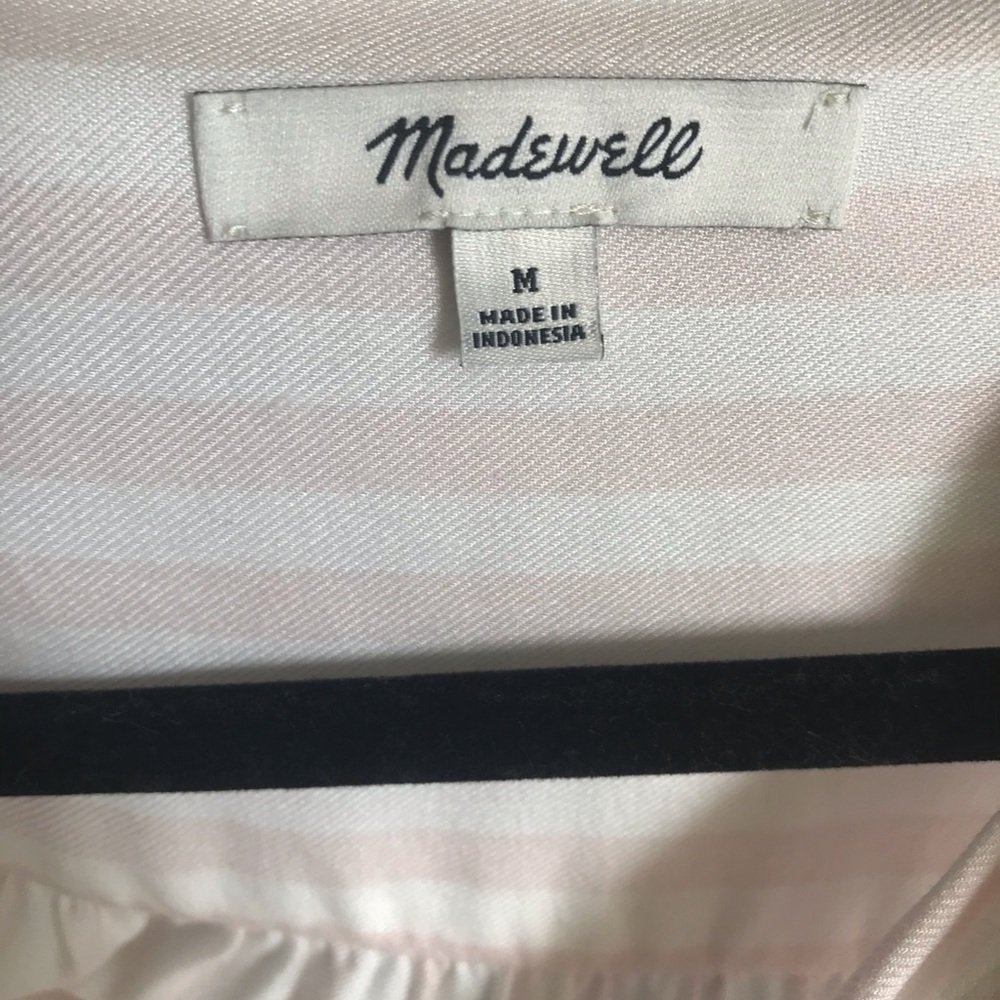 MuSt have Madewell top size M - Picture 2 of 4